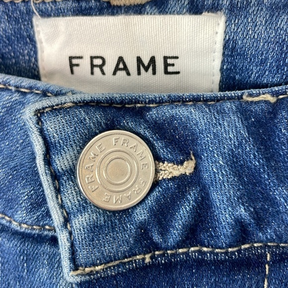 Frame Jeans. Women’s Le One Skinny Crop. Size 2. Waist size 29. - Picture 3 of 13